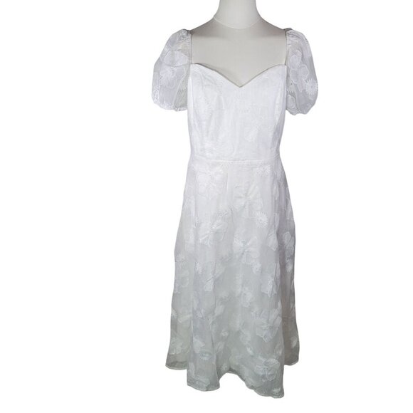 Lulus Dresses & Skirts - Lulus White Sweetest Behavior White Embroidered Puff Sleeve Midi Dress Size L